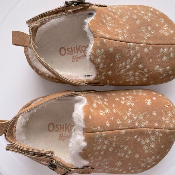 OshKosh B'Gosh Unisex-Child Mula Slipper - Picture 3 of 8